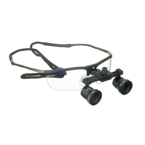 iZoom Flip-up Loupes Rudilite Frame - стоматологические бинокулярные лупы системы Flip-up на титановой оправе, рабочее расстояние 360-460 мм, увеличение 2.5х - 3.0x (мультизум) | DentLight (США)